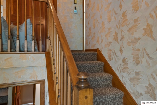 5082 S 149th Ct, Omaha, NE 68137 - staircase featuring wallpapered walls