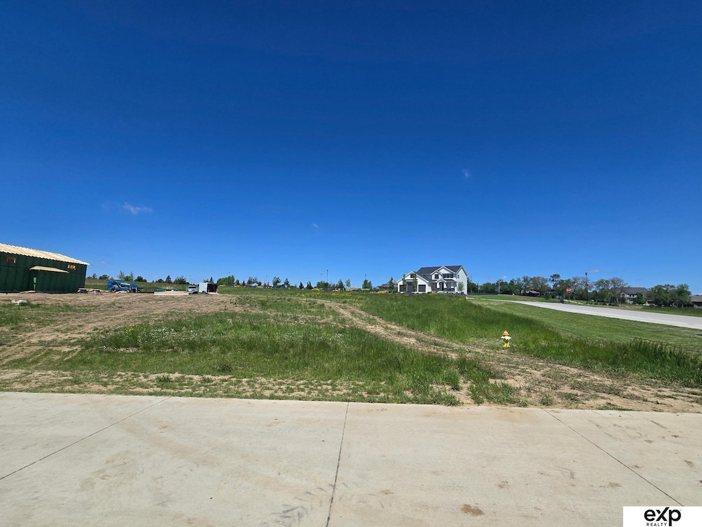 LOT8 Cheyenne Rdg, Omaha, NE 68136