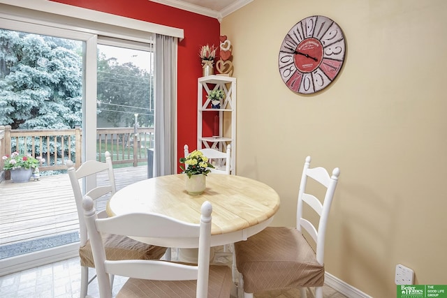 7535 S 76th St, La Vista, NE 68128 - dining space with crown molding and baseboards