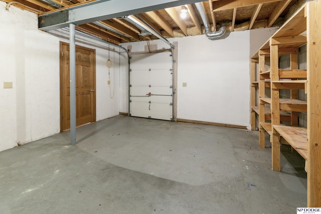 910 W Centennial Rd, Papillion, NE 68046 - view of garage