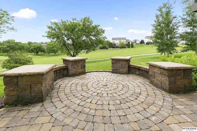 910 W Centennial Rd, Papillion, NE 68046 - view of patio / terrace