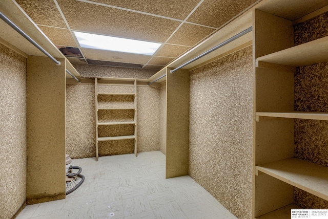 1905 S 116th St, Omaha, NE 68144 - view of spacious closet