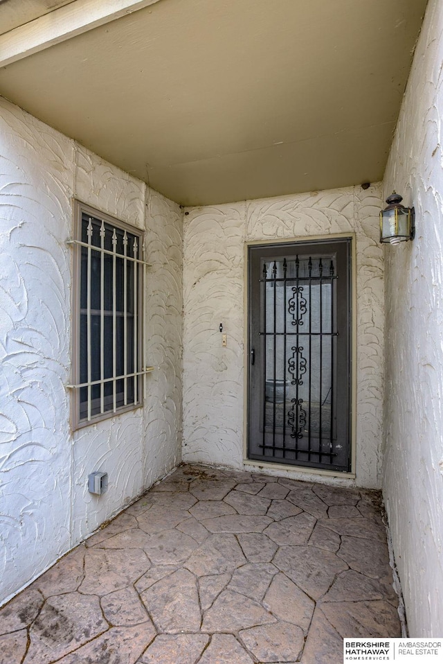 1905 S 116th St, Omaha, NE 68144 - view of doorway to property