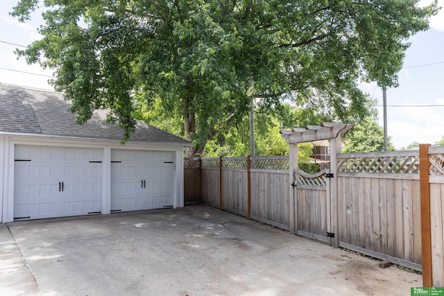 5147 Davenport St, Omaha, NE 68132 - view of detached garage
