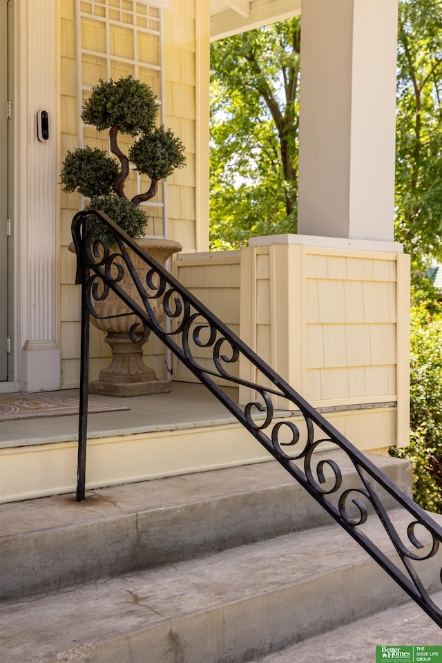 5147 Davenport St, Omaha, NE 68132 - view of gate