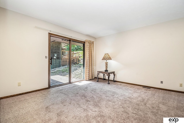 1214 Happy Hallow Ct, Plattsmouth, NE 68048 - unfurnished room featuring carpet floors and baseboards
