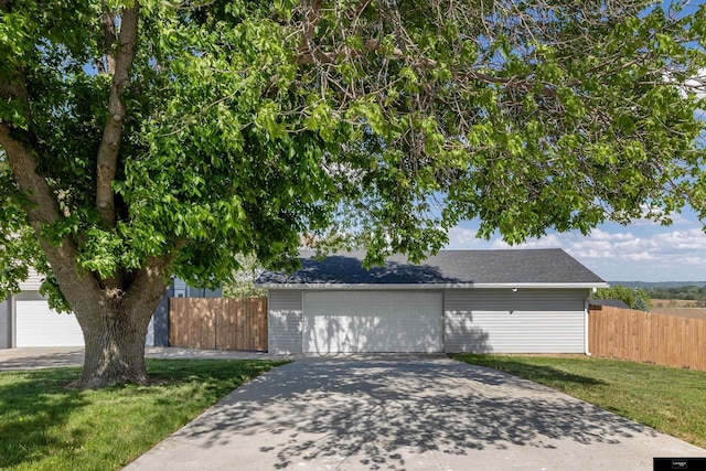 2706 Overlook Cir, Plattsmouth, NE 68048 - garage with concrete driveway