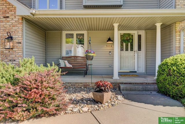 1014 Hickory Hill Rd, Papillion, NE 68046 - property entrance featuring covered porch