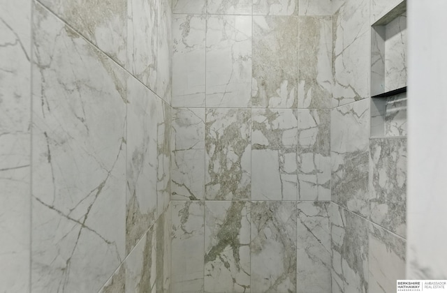 8218 N 167th Ave, Bennington, NE 68007 - bathroom view