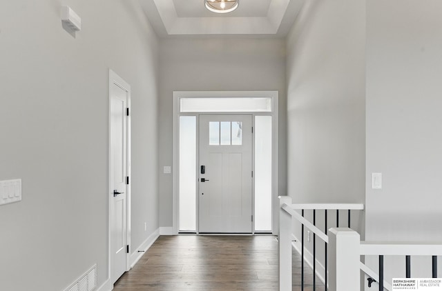 8218 N 167th Ave, Bennington, NE 68007 - entryway featuring wood finished floors