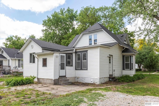425 W Eagle St, Arlington, NE 68002 - view of front of property featuring entry steps and roof with shingles
