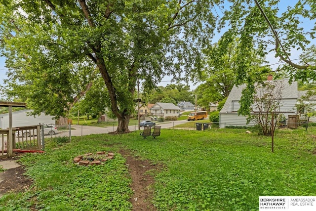 5101 Maple St, Omaha, NE 68104 - view of yard