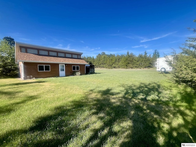 606 E 7th St, Valentine, NE 69201 - view of green lawn