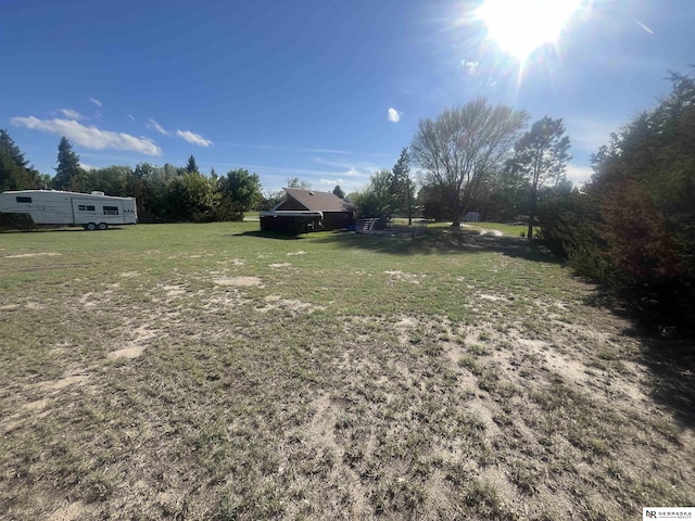 606 E 7th St, Valentine, NE 69201 - view of grassy yard