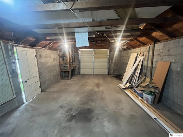 238 N Ray St, Valentine, NE 69201 - garage with concrete block wall