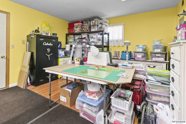 S-1196 N Lake Shore Dr, Fremont, NE 68025 - rec room featuring wood finished floors