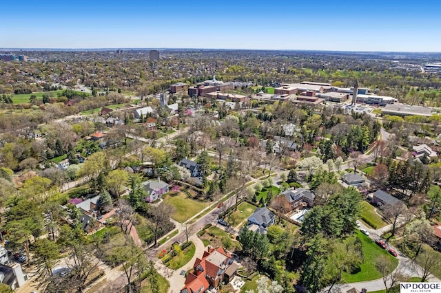 423 Fairacres Rd, Omaha, NE 68132 - aerial view of property and surrounding area featuring nearby suburban area