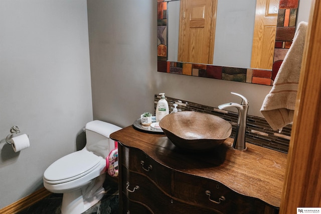 10955 N 58th Plz, Omaha, NE 68152 - half bath featuring toilet and vanity