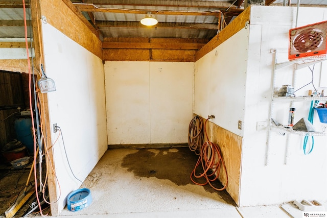 10955 N 58th Plz, Omaha, NE 68152 - storage room featuring a cooling unit