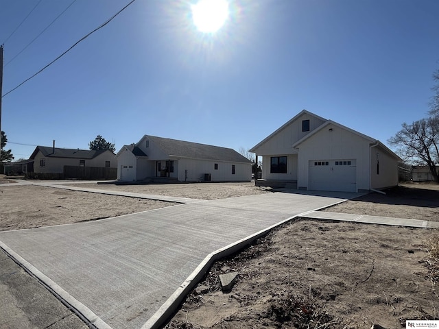 117 N Edna St, Valentine, NE 69201 - single story home featuring a garage and driveway