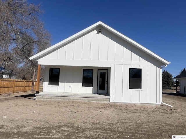 117 N Edna St, Valentine, NE 69201 - rear view of house with board and batten siding
