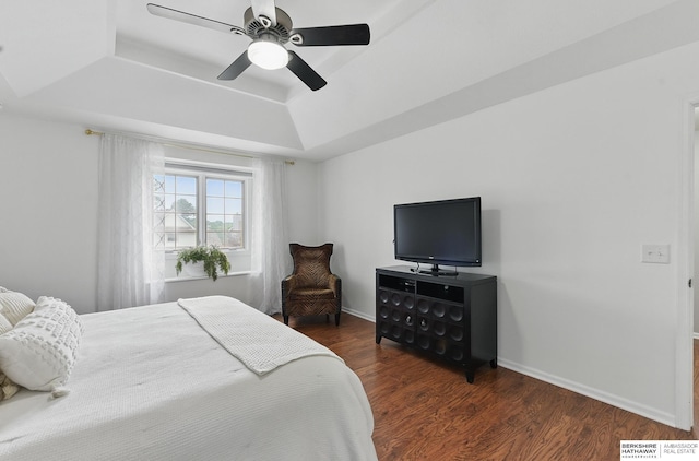 1725 N 162nd St, Omaha, NE 68118 - bedroom with a raised ceiling, wood finished floors, a ceiling fan, and baseboards