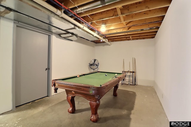 950 E 16th St, Fremont, NE 68025 - recreation room featuring unfinished concrete floors and billiards
