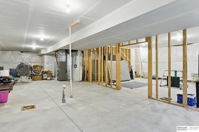 6312 Centennial Rd, Papillion, NE 68157 - unfinished below grade area featuring heating unit