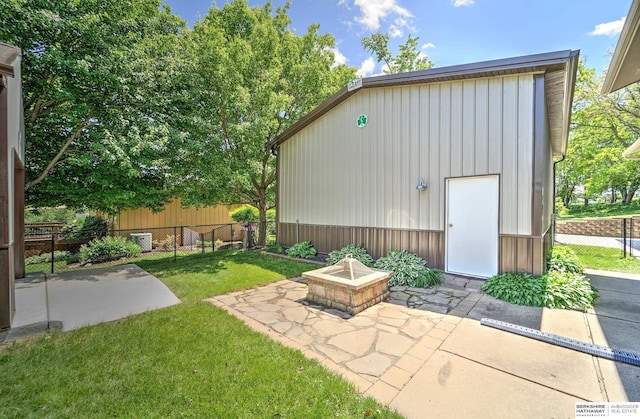 1915 S 131st Ave, Omaha, NE 68144 - view of outbuilding featuring a fire pit