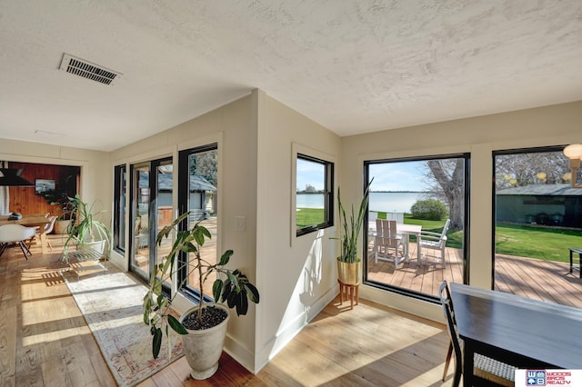 209 N Maloney Dr, North Platte, NE 69101 - view of sunroom
