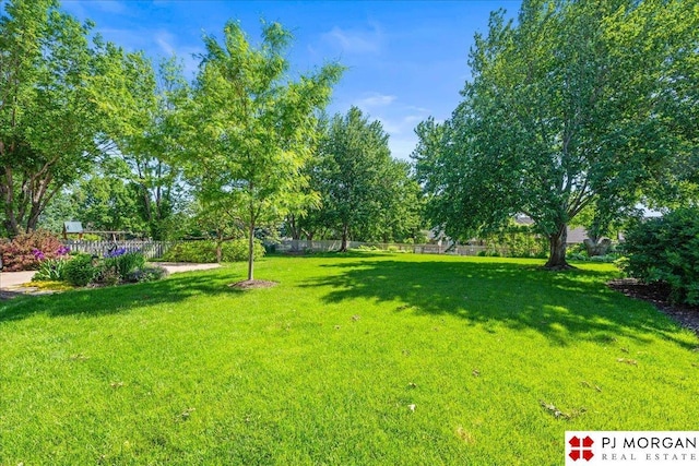 5517 S 174th Ave, Omaha, NE 68135 - view of yard