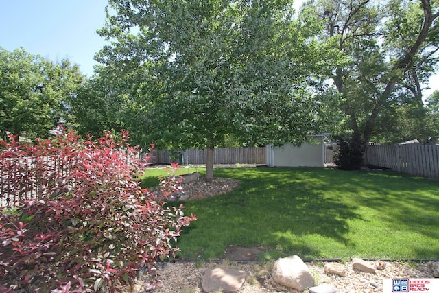 1912 SW 25th St, Lincoln, NE 68522 - view of yard
