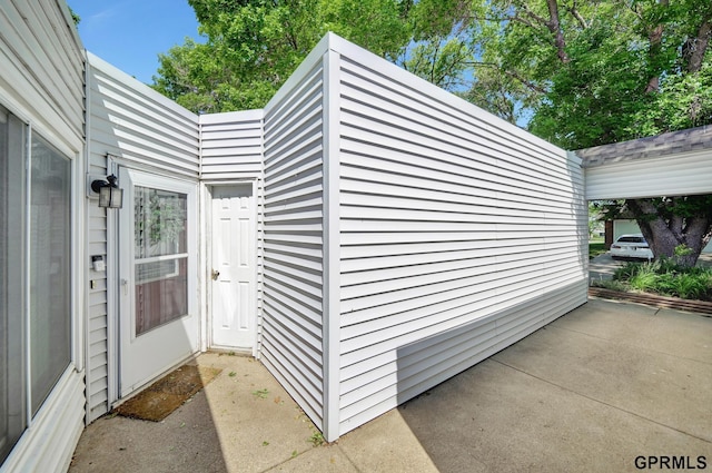 1625 Granada Ln, Lincoln, NE 68528 - view of exterior entry
