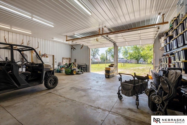 210 4th St, Ithaca, NE 68033 - view of garage