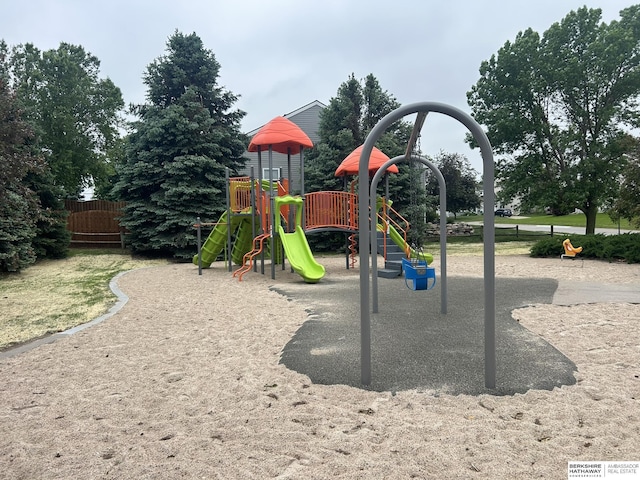 18914 C St, Omaha, NE 68130 - view of community playground