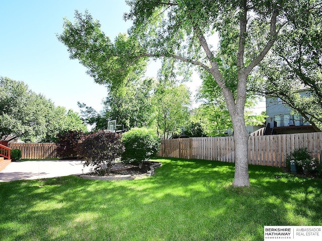 5103 N 140th St, Omaha, NE 68164 - view of yard with a patio