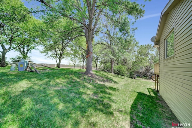 430 N 86th St, Lincoln, NE 68505 - view of green lawn