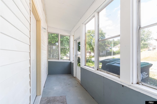 1204 S 27th St, Omaha, NE 68105 - view of unfurnished sunroom