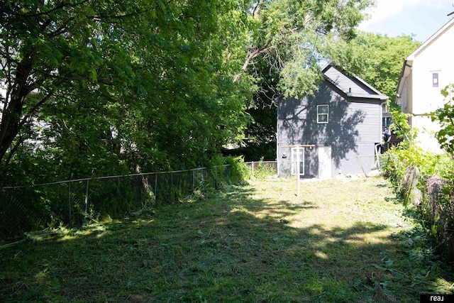 1204 S 27th St, Omaha, NE 68105 - view of yard