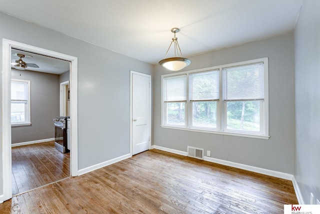 4714 Parker St, Omaha, NE 68104 - empty room featuring light wood finished floors and baseboards