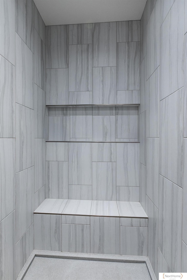 3310 N 92nd St, Lincoln, NE 68507 - bathroom view of tiled shower