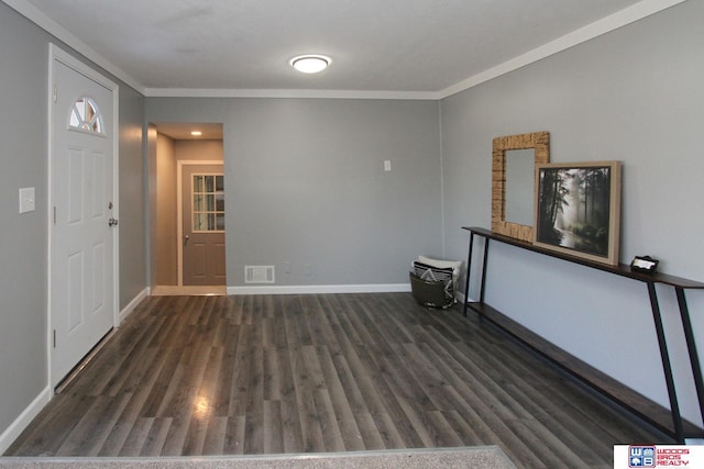 4530 N 72nd St, Lincoln, NE 68507 - empty room with wood finished floors, baseboards, and crown molding