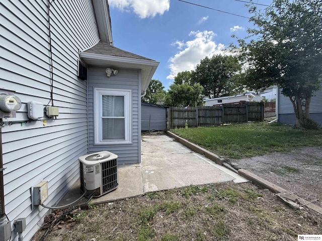 1322 S 21st St, Omaha, NE 68108 - view of patio with central AC