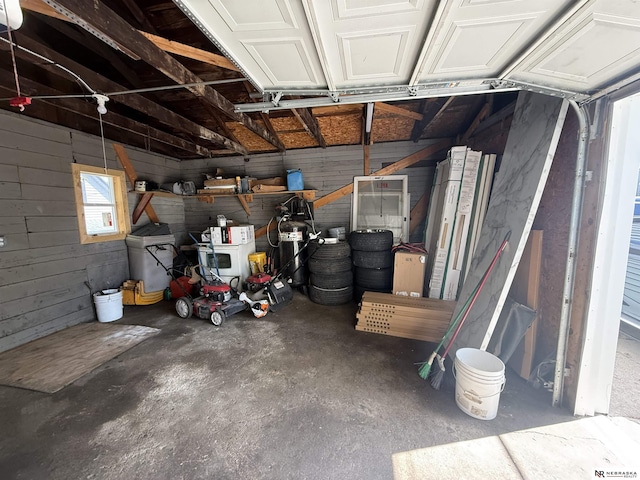 1322 S 21st St, Omaha, NE 68108 - view of garage