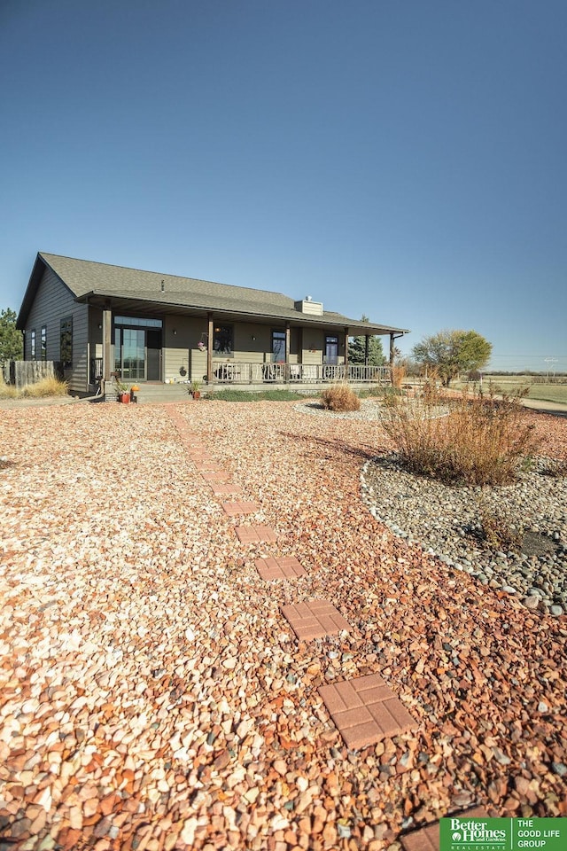 3860 Shady Bend Rd, Grand Island, NE 68801 - rear view of house with a porch