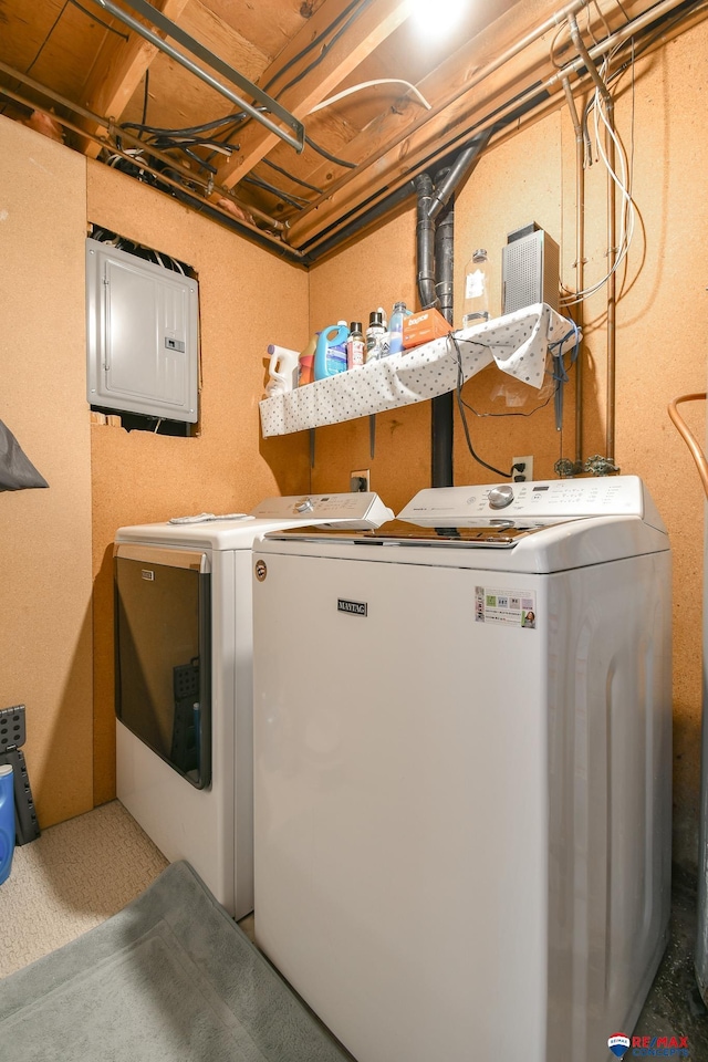 2430 Jameson St S, Lincoln, NE 68512 - laundry area featuring washer and dryer and electric panel