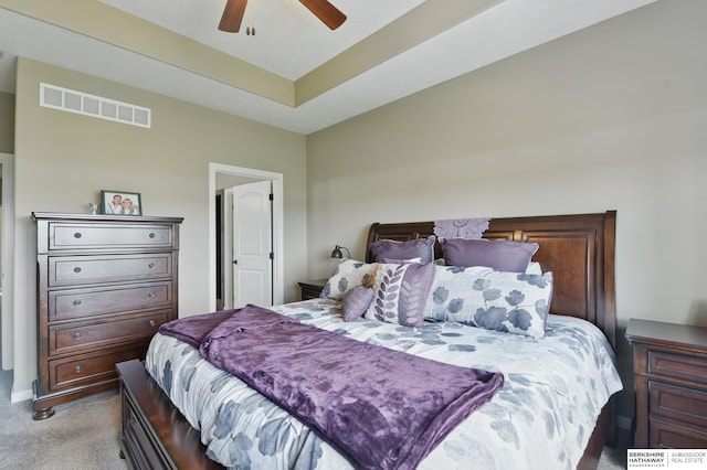 235 N 10th Ave, Springfield, NE 68059 - carpeted bedroom with a ceiling fan