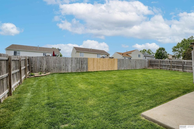 16117 Cottonwood St, Omaha, NE 68136 - view of yard featuring a residential view