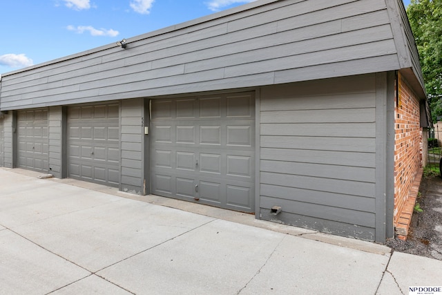 12726 Gail Plz Unit 107, Omaha, NE 68137 - view of garage
