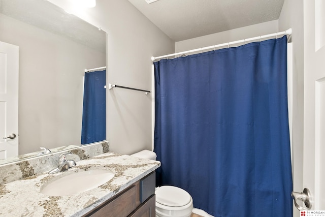 7775 N 149th St, Bennington, NE 68007 - bathroom with toilet, vanity, and a shower with shower curtain